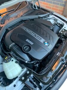 Signs of BMW N57 turbo problems infographic